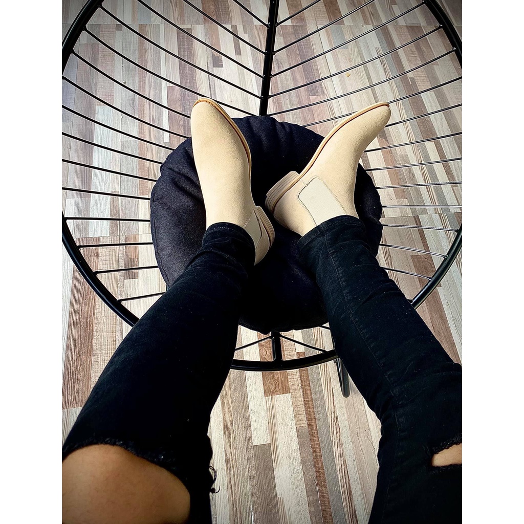 Giày Boots thời trang nam phong cách Chelsea Boots chất liệu màu tan da lộn | BigBuy360 - bigbuy360.vn