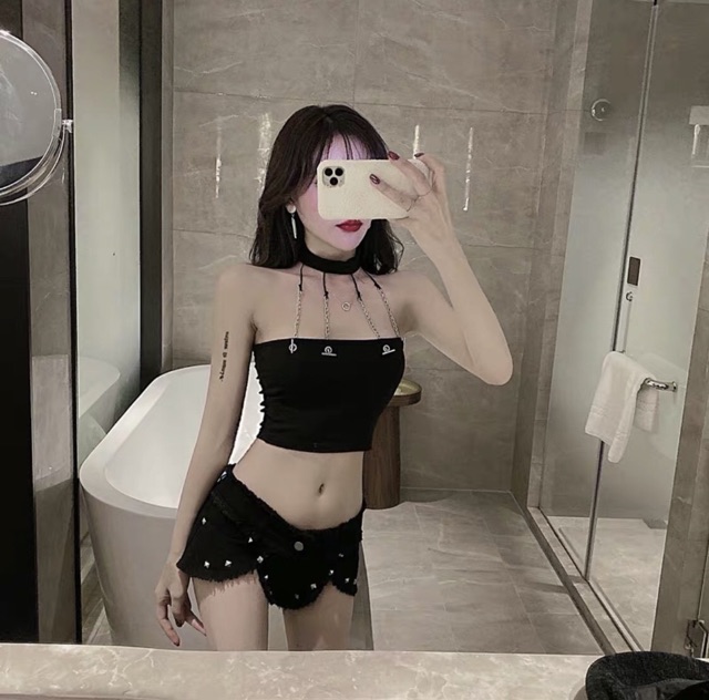 áo ống tặng chocker kèm dây xích