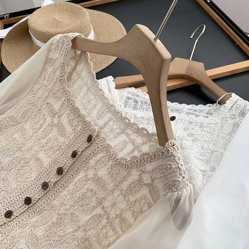 Áo Sơ Mi Chiffon Tay Phồng Phối Ren Kiểu Mỏng Thời Trang Cá Tính