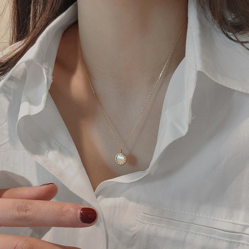 Dây Chuyền Mặt Tròn Xà Cừ Trắng Titan Ko Đen TT 3474