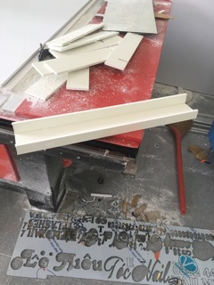 Thanh kệ để sơn