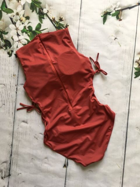Monokini cổ yếm đan eo