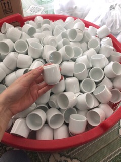 10 Chén trắng uống rượu