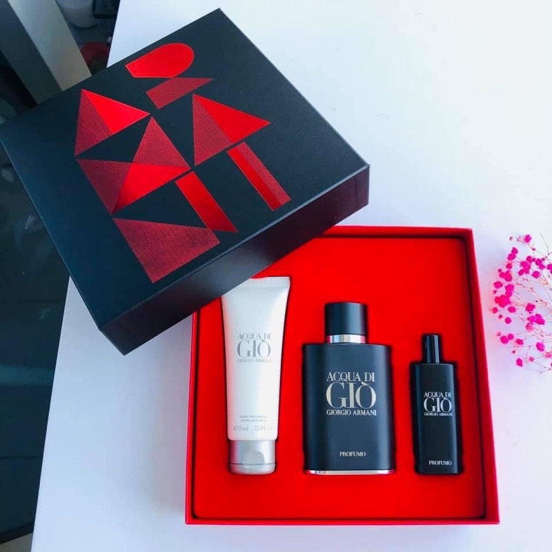 Set nước hoa nam gồm:     Acqua Di Gio Profumo 75ml     Acqua Di Gio Profumo 15ml .