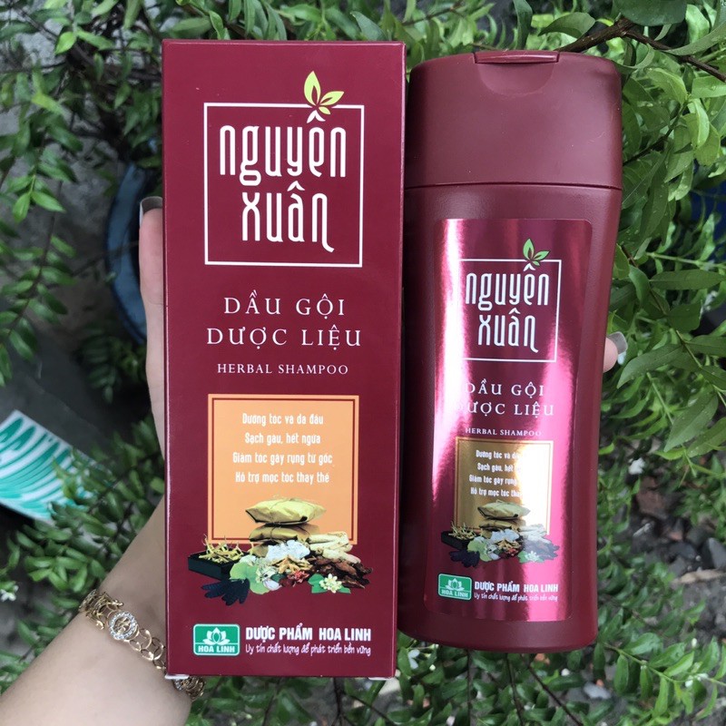 Dầu Gội Dược Liệu Nguyên Xuân Chai 200ml