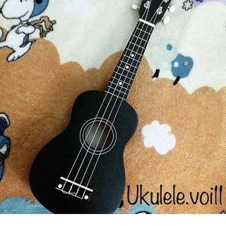 Ukulele LORTUI 21inch màu đen
