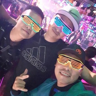 KÍNH LED ĐI BAR - KÍNH CHỐNG NGÁO