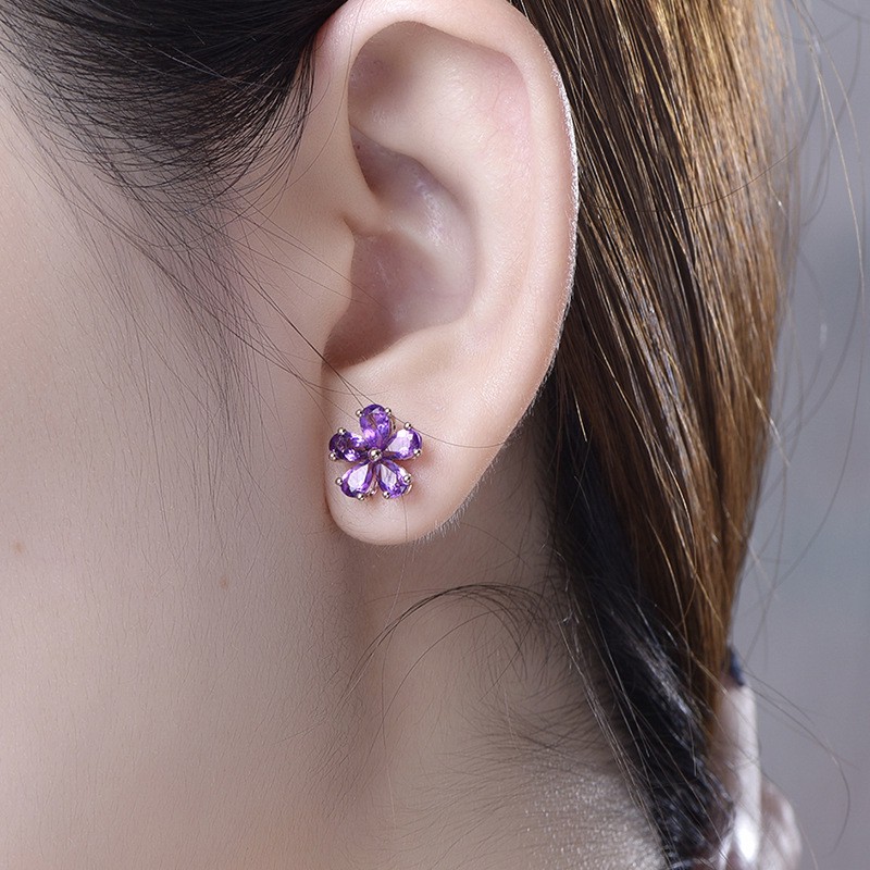 Khuyên Tai Nữ Trang Đính Ngọc Thời Trang Sang Trọng