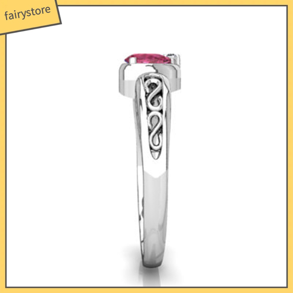 Nhẫn Cưới Đính Đá Hình Trái Tim