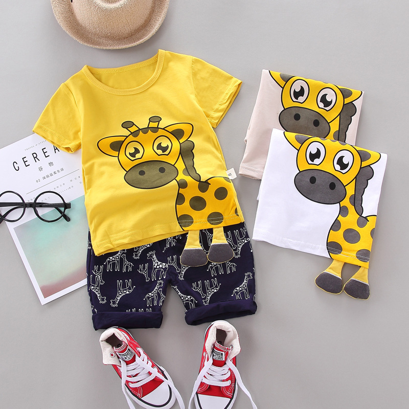 Set áo thun tay ngắn in họa tiết hươu cao cổ và quần đùi đáng yêu thời trang dành cho bé trai