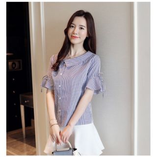 Áo sơ mi phối nút lệch vai kute