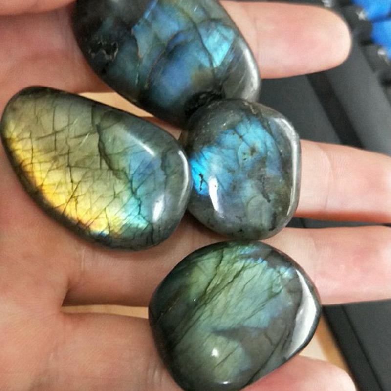 Đá thạch anh labradorite trang trí sang trọng độc đáo