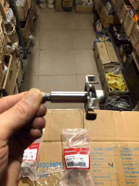 Cốt bơm nước Ab 125/Lead 125/Click thái/ SH mode/ PCX zin thái