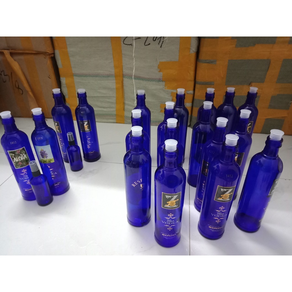 Chai thủy tinh xanh - Thái dương lam thủy 500ml dán sẵn logo