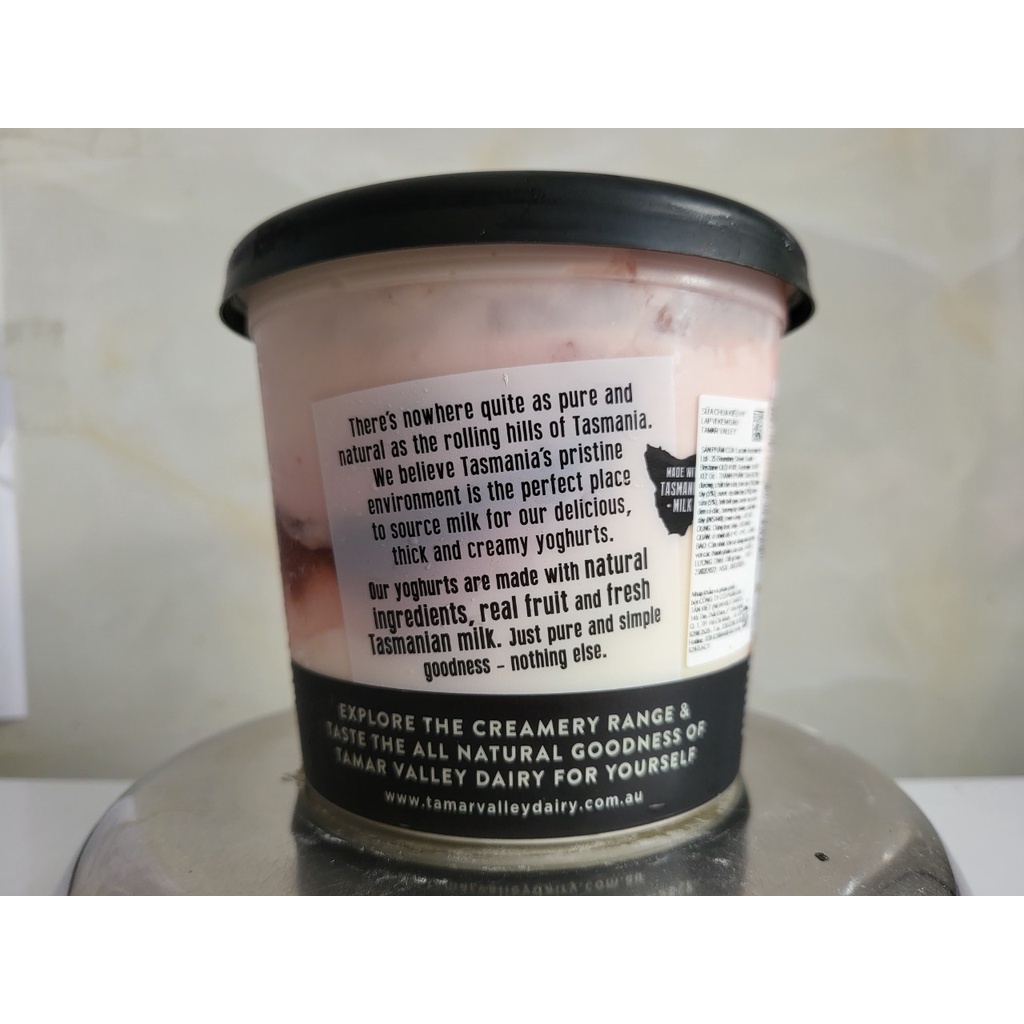 [Hộp 700g – DÂU] SỮA CHUA KIỂU HY LẠP VỊ KEM DÂU [Australia] TAMAR VALLEY Strawberry Cream Greek Style Yoghurt (nw0)