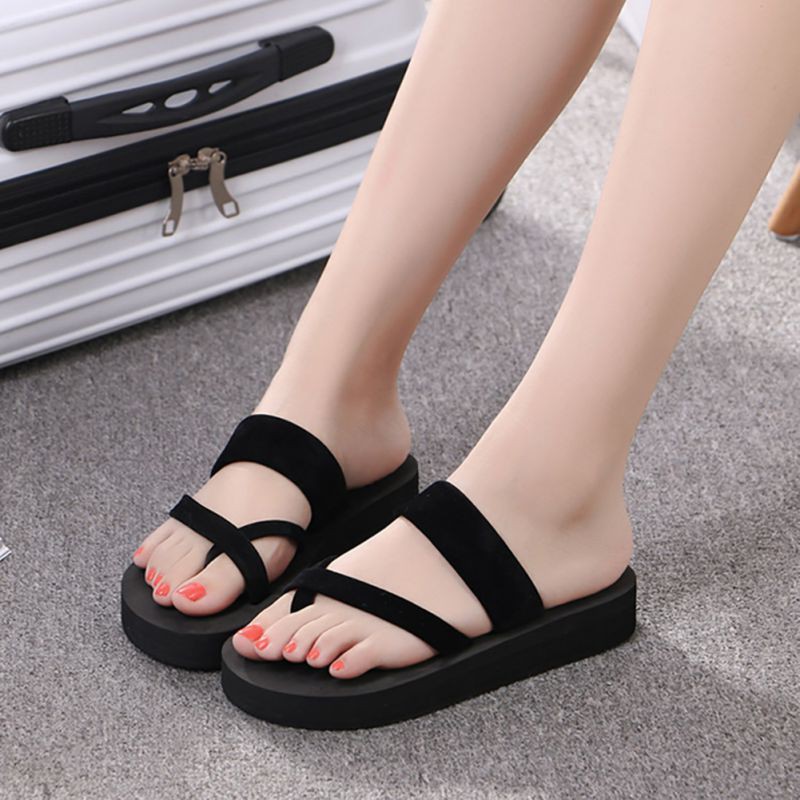 Dép xỏ ngón thời trang và sành điệu cho nữ