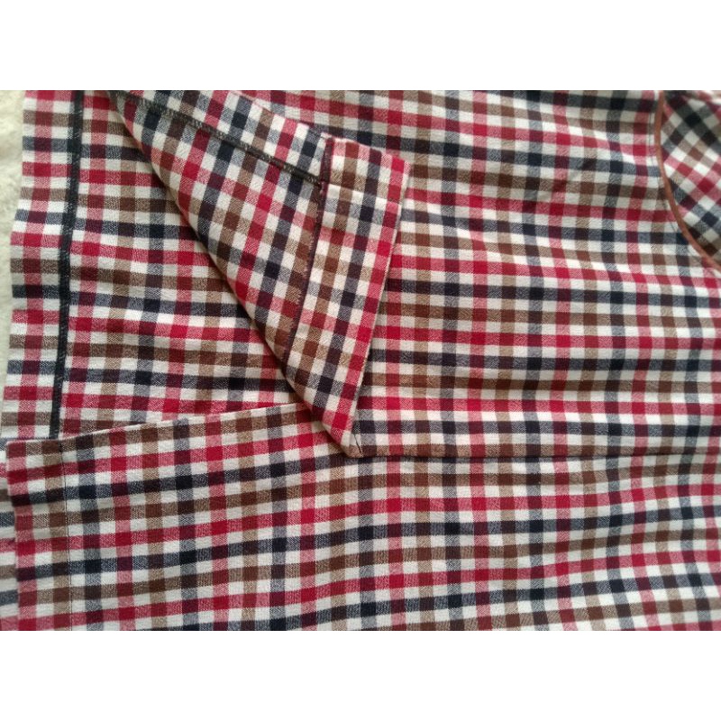 Đầm ca rô dáng ôm trẻ trung size s thanh lí mới