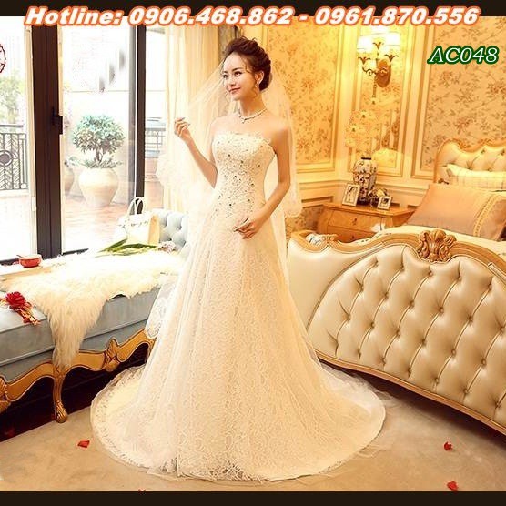 Áo cưới cúp ngực dáng suông, ren sang trọng