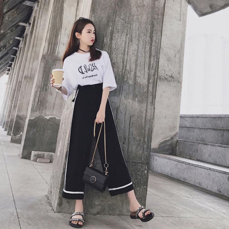 Set áo thun ngắn tay cổ tròn + quần dài ống rộng thời trang cho nữ | BigBuy360 - bigbuy360.vn