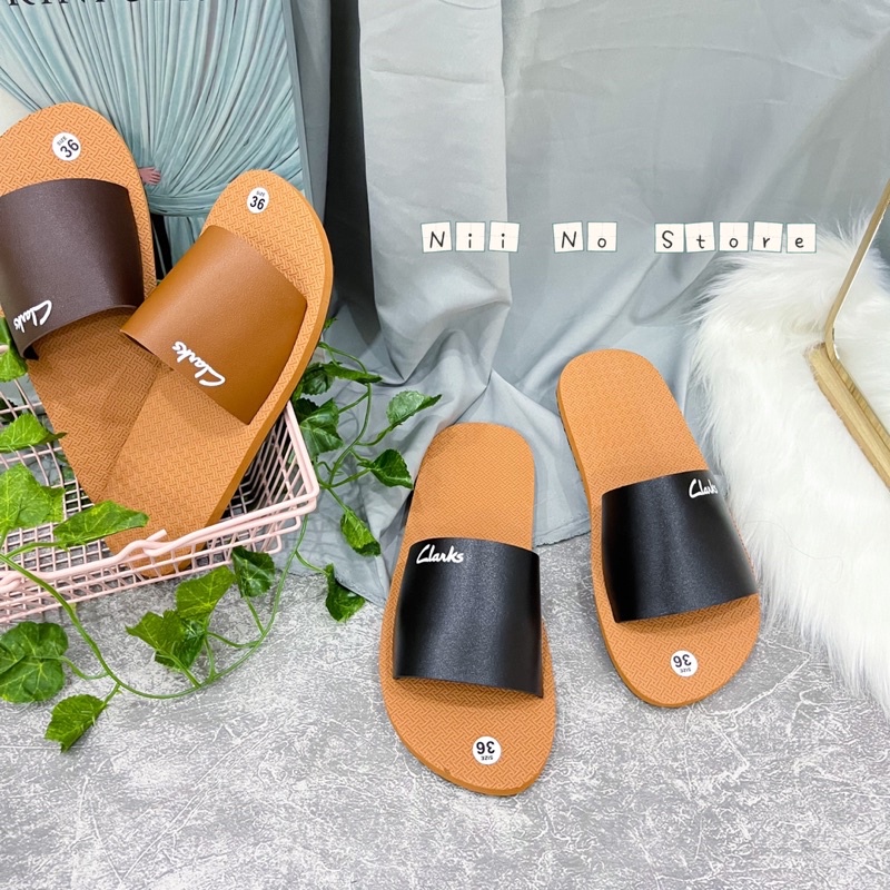 Dép xốp ngang quai da chống trượt