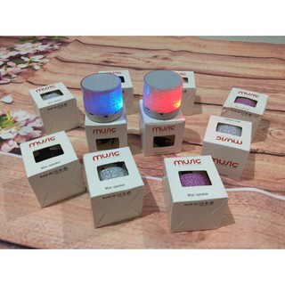 Loa Bluetooth mini gắn đèn LED hỗ trợ thẻ nhớ