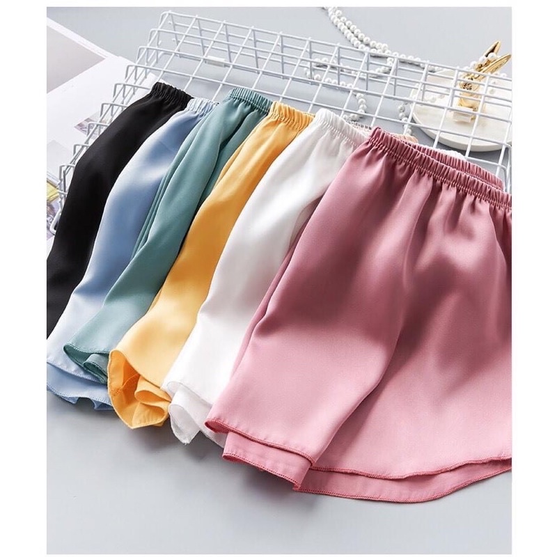 Quần đùi lụa nữ LULABOUTIQUE, quần ngủ lụa cao cấp mát, mịn | BigBuy360 - bigbuy360.vn