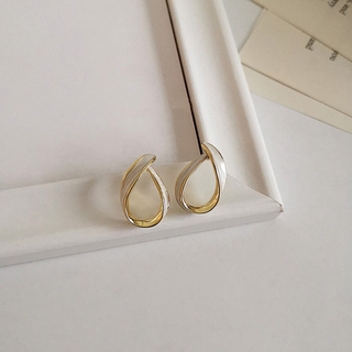 Bông Tai Mạ Bạc 925 Hình Giọt Nước Đơn Giản C490