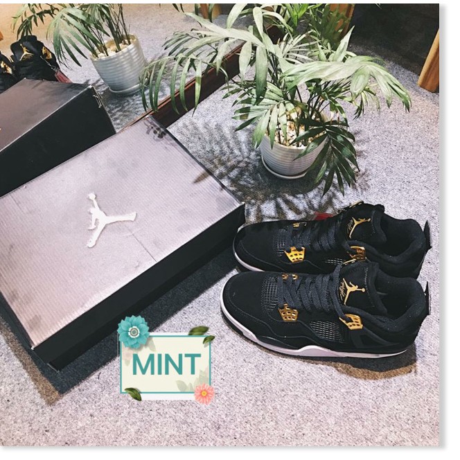 Xả hàng giá rẻ -  | Ảnh cận cảnh | Giày Sneaker Jordan 4 Royalty