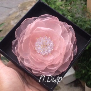 Hoa cài áo đính đá phalê cao cấp-9cm