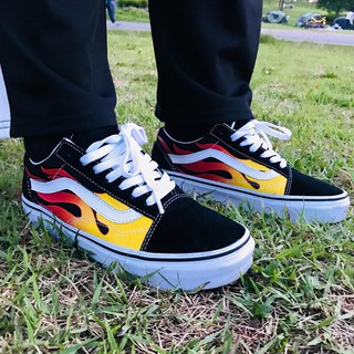 Giày Vans Old Skool họa tiết lửa