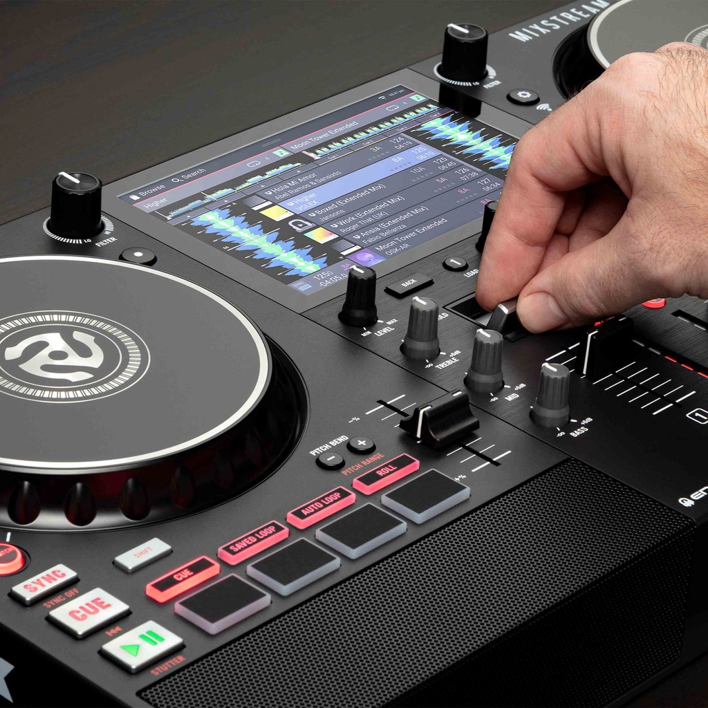 BÀN DJ MIXSTREAM PRO – GIẤC MƠ CÓ THẬT NĂM 2021