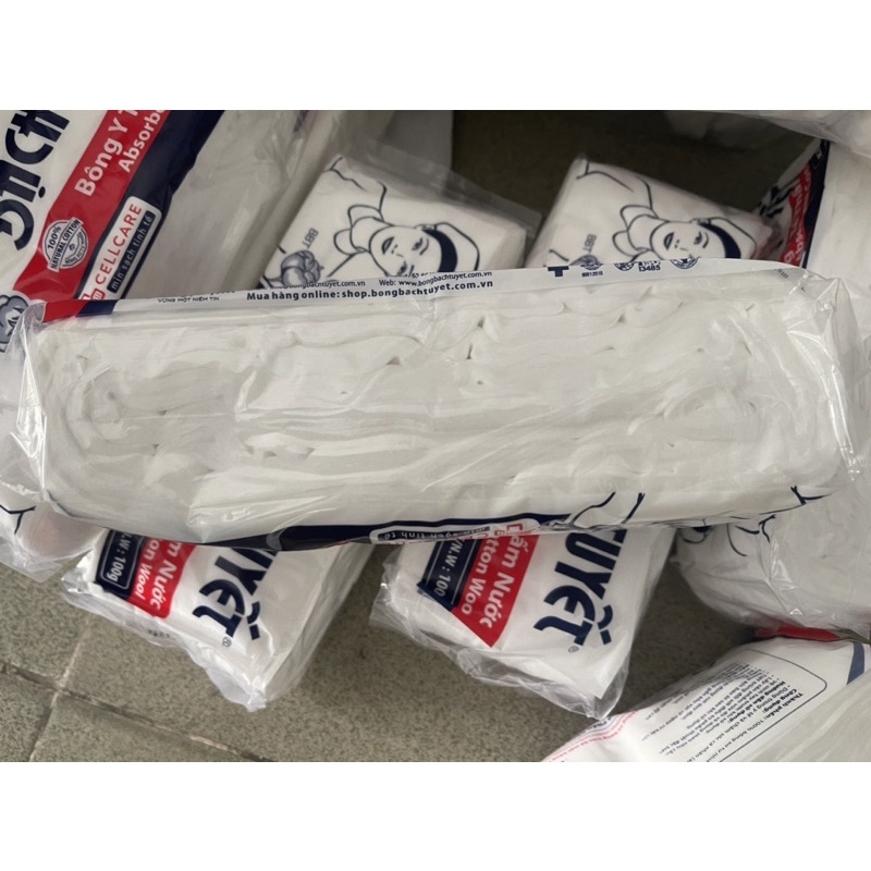 Bông gòn y tế Bạch tuyết cắt sẵn 2*2 50g