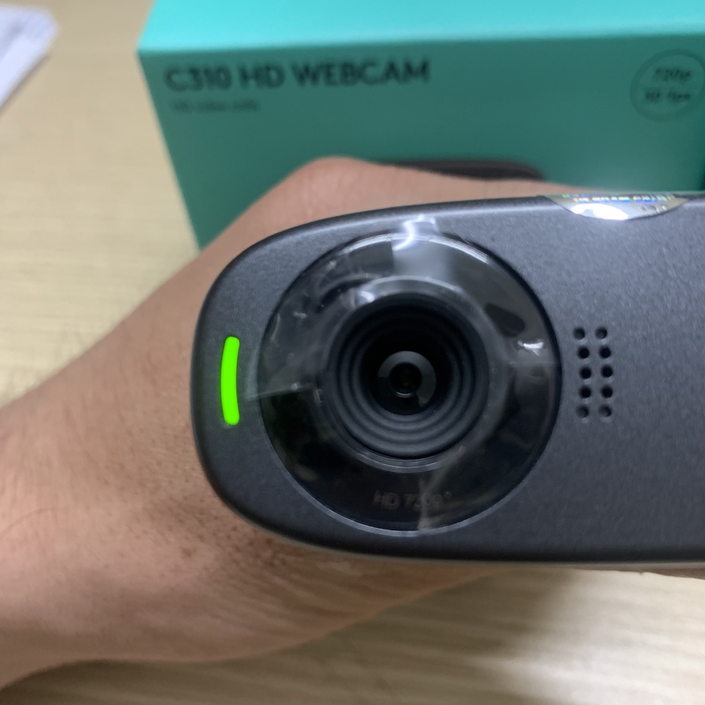 Webcam Logitech C310 Full HD, Tích hợp Micro, Góc rộng 60 độ, Chống ngược sáng, Nhận diện khuôn mặt