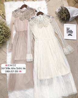 Váy ren cổ bèo đính ngọc