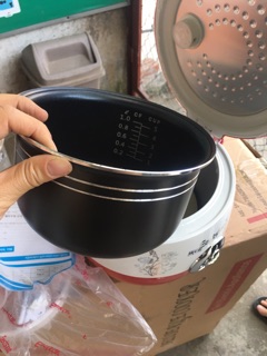 Nồi cơm điện EASTAR lòng dày dặn, ngon cơm