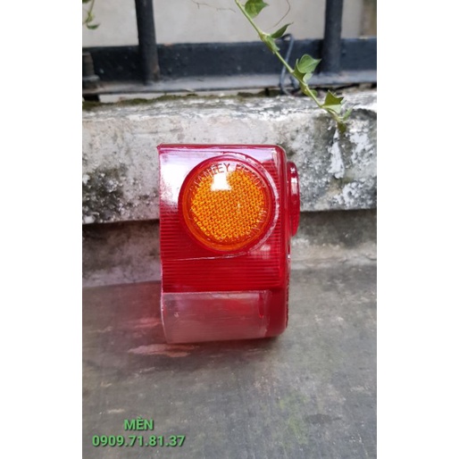 CHỤP ĐÈN HẬU CUB CÁNH ÉN