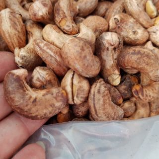 Hạt Điều Rang Muối Hảo Hạng Hiếu Láng (500gram Vỏ Lụa)