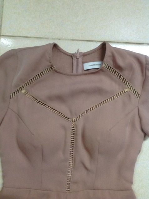 Jum đùi màu nude hiệu Country Road