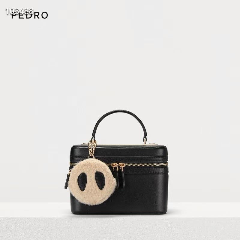 Cốp pedro kèm chùm như hình có dây đeo dài sz 20cm kèm túi vải - HANA BAG