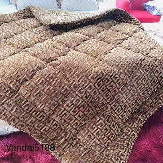 Chăn lông cừu vạn siêu nhẹ và ấm