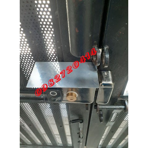 Nắp che mưa inox cho khóa cổng