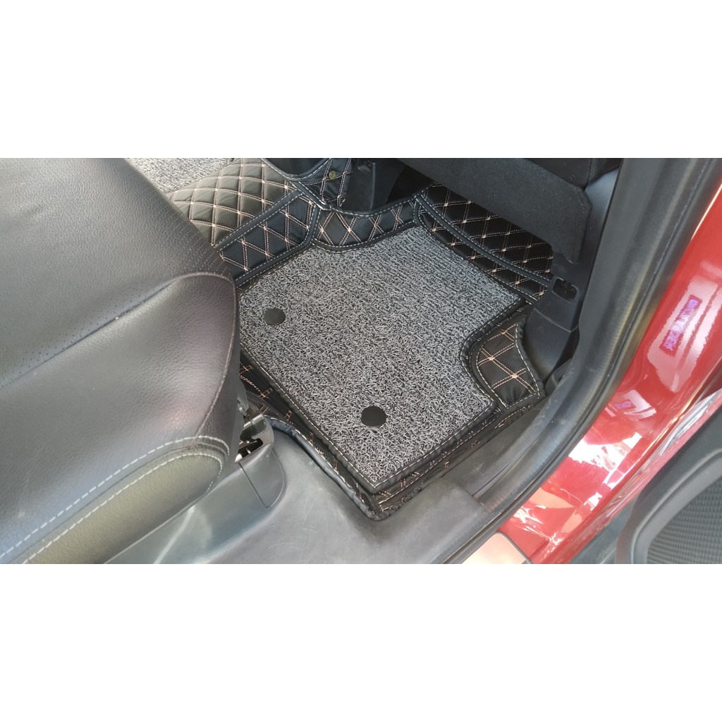 Thảm lót sàn ô tô 6D Mitsubishi Outlander  - Da PU cao cấp, Không mùi, Giảm 20% tiếng ồn