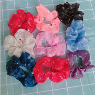 Cột tóc voan Scrunchies in hình dạ quang