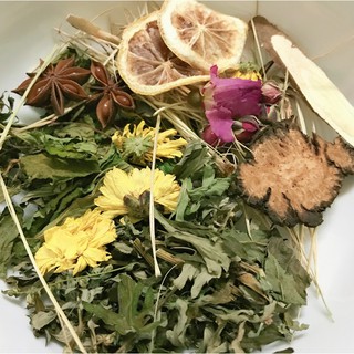 THẢO MỘC XÔNG MẶT