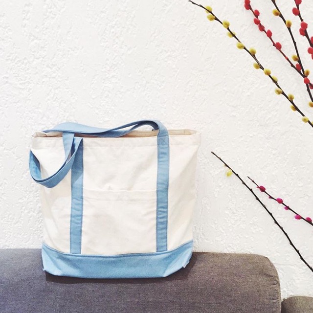 Túi Signature màu xanh nhạt - Washed blue color