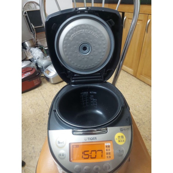 Nồi cơm điện cao tần Tiger 1L