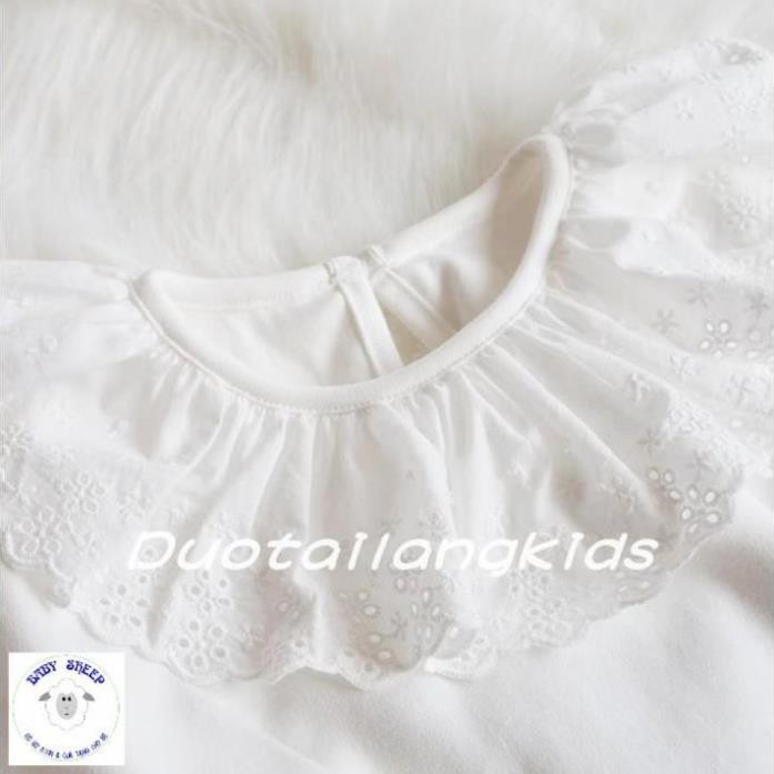 Áo trắng cổ bèo tiểu thư tay nhún bèo mặc kèm áo cardigan và yếm len Baby Sheep cho bé gái-cotton mềm mịn cao cấp