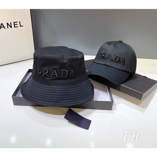 Mũ bucket, lưỡi chai prada