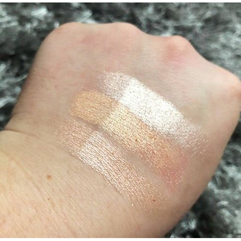 Phấn bắt sáng CATRICE More Than Glow Highlighter