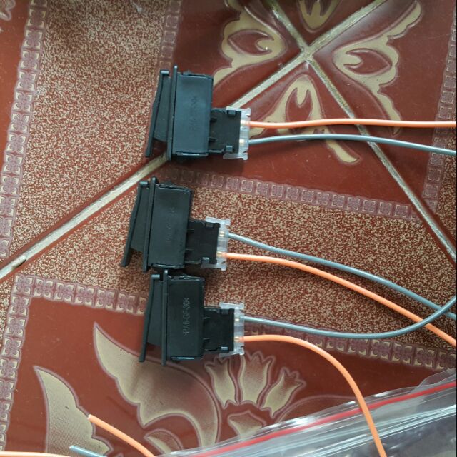 Công tắc đề xe máy